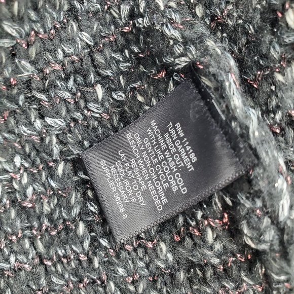 Liz Claiborne Clasp Front Black Shimmer Metallic Women's Sweater L Petite - Picture 6 of 9